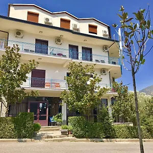 Ramis & Outdoor Sports Center Hotel Përmet